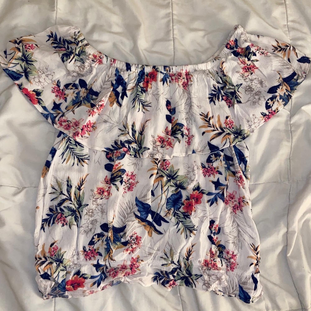 American Eagle floral off the shoulder shirt
